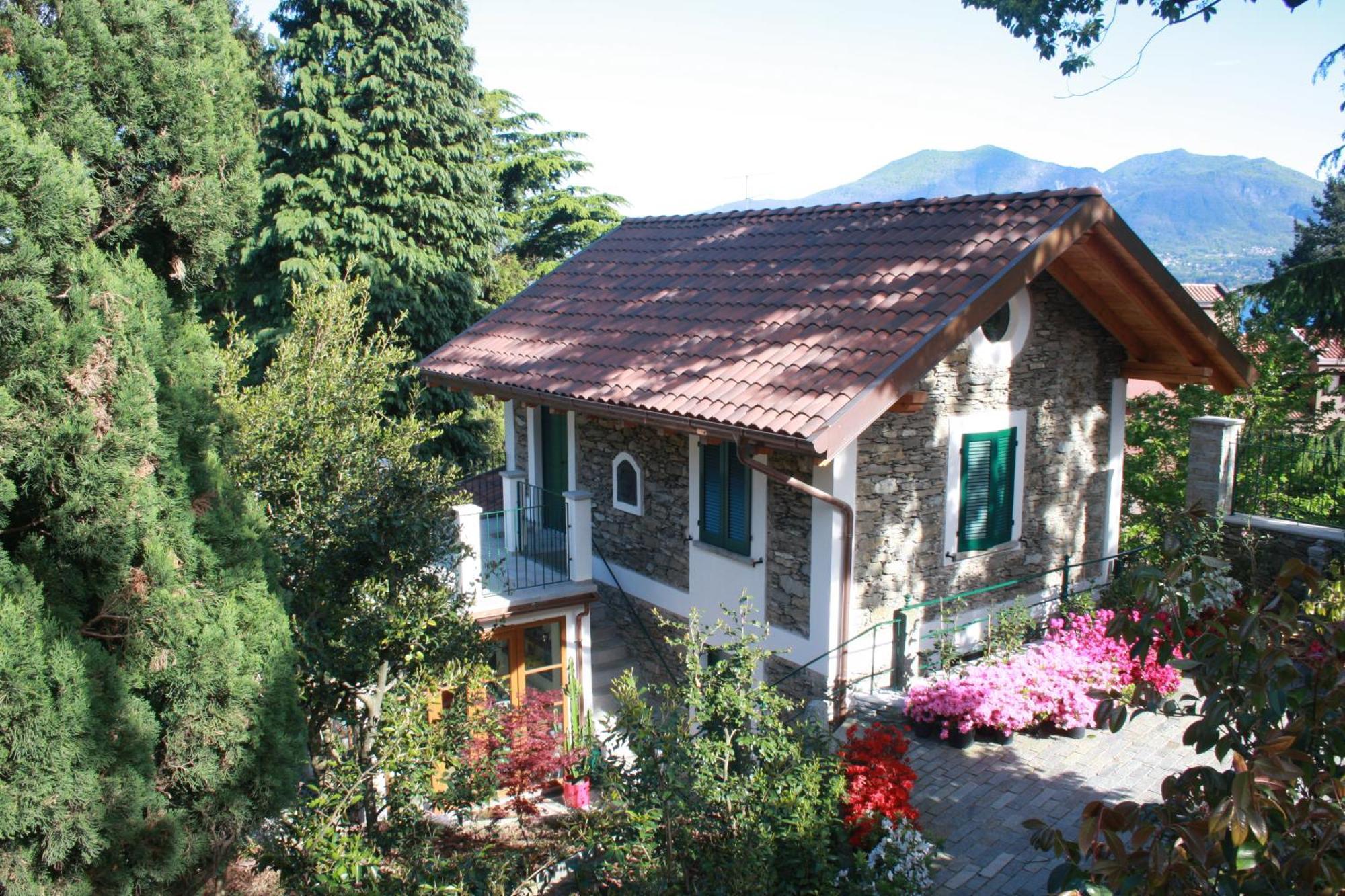 La Camelia D'Oro Apartman Oggebio Kültér fotó